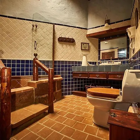 Antigua Escuela Old School De 1840 別荘