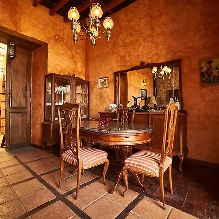 Antigua Escuela Old School De 1840 Fasnia